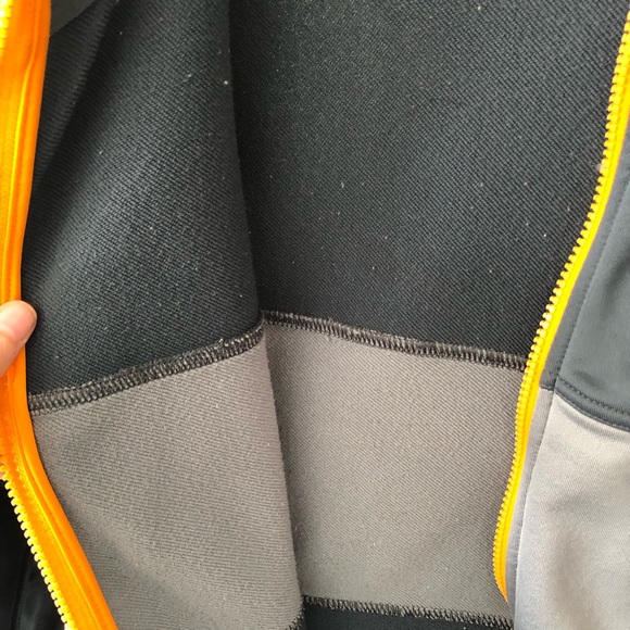 Adidas Performance activewear zip-up jacket - Picture 4 of 9